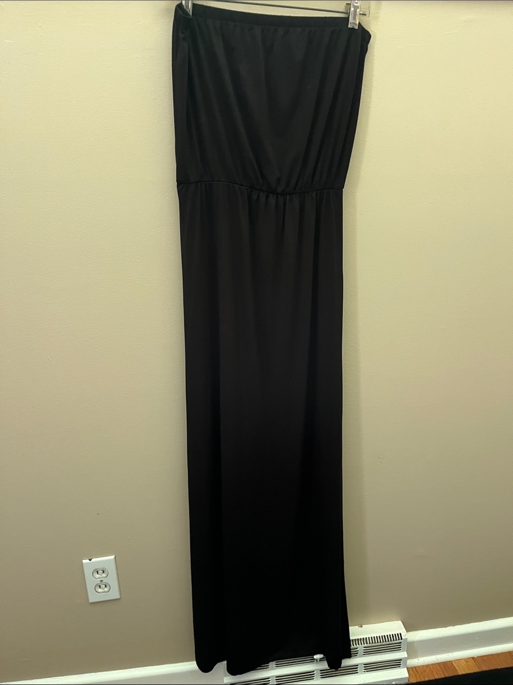 Sleek Black Strapless Maxi Dress